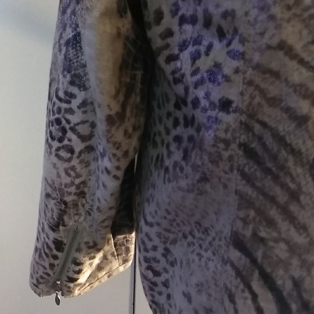 Jacket - Picture 3 of 4